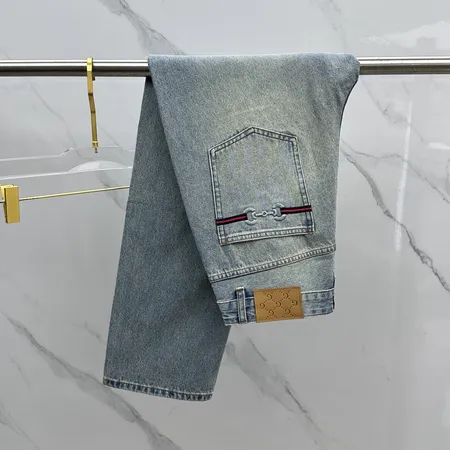 グッチ ジーンズ