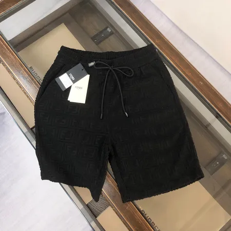 フェンディ ショートパンツ