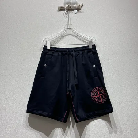 ストーンアイランド ショートパンツ