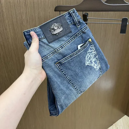 ヴェルサーチ ジーンズ