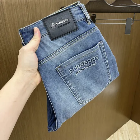 バーバリー ス ジーンズ