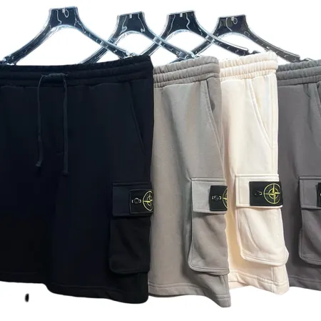 ストーンアイランド ショートパンツ