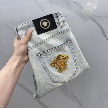 ヴェルサーチ ジーンズ