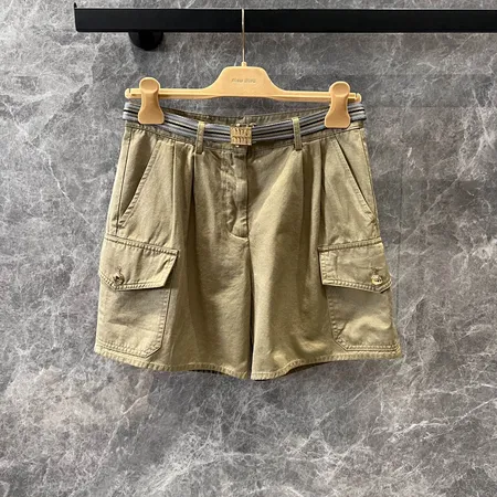 ミュウミュウ ショートパンツ