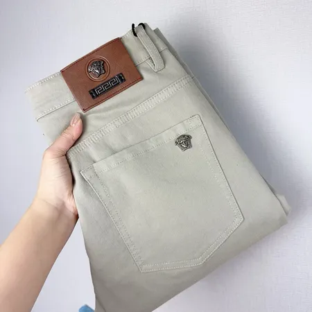 ヴェルサーチ ジーンズ