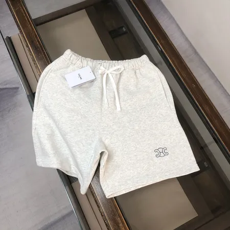 セリーヌ ショートパンツ