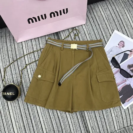 ミュウミュウ ショートパンツ