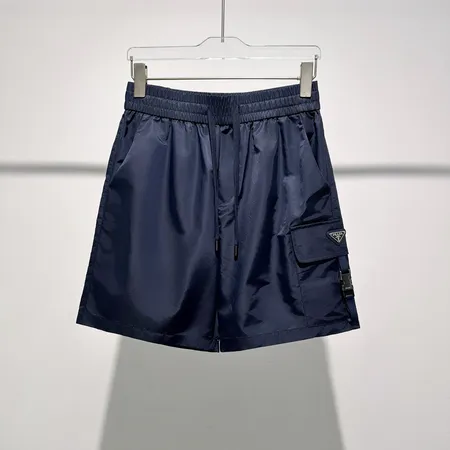 プラダ ショートパンツ