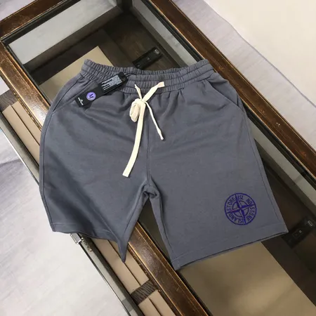 ストーンアイランド ショートパンツ