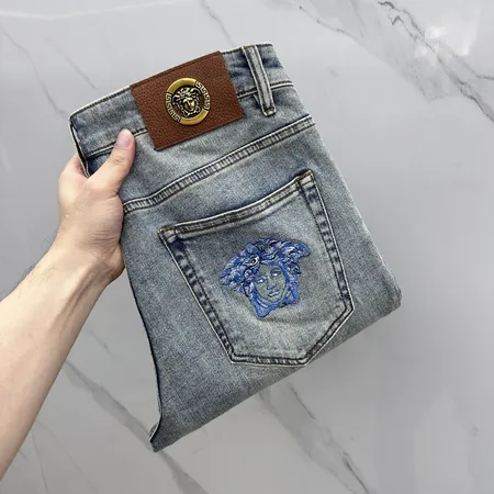 ヴェルサーチ ジーンズ