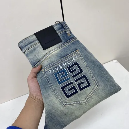 ジバンシィ ジーンズ