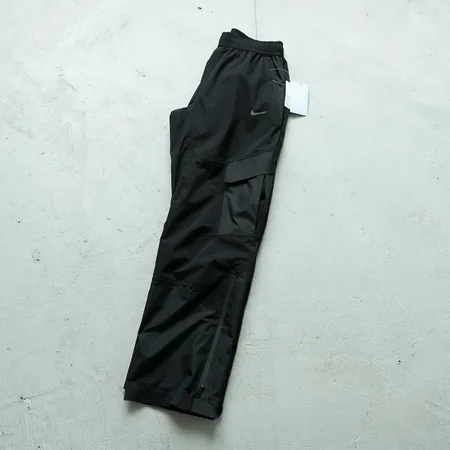 ナイキ カジュアルパンツ