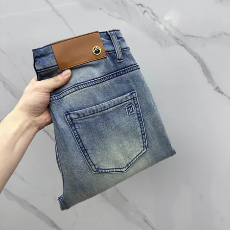 フェンディ ジーンズ