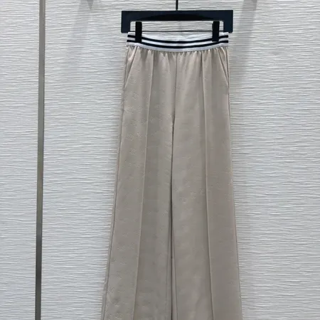 セリーヌ カジュアルパンツ