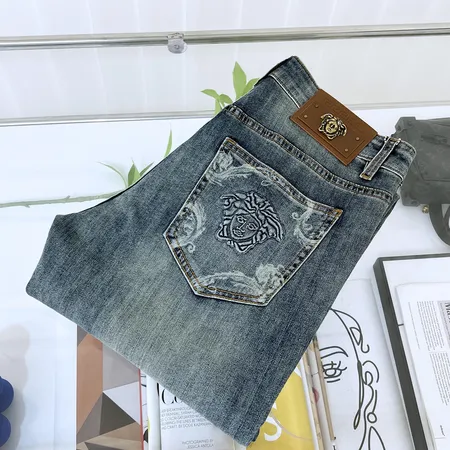 ヴェルサーチ ジーンズ