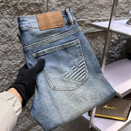 アルマーニ ジーンズ