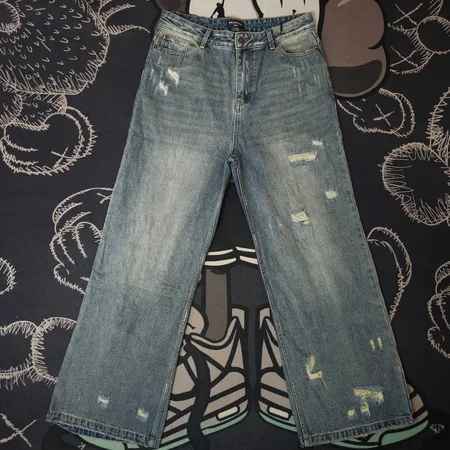 バレンシアガ ジーンズ