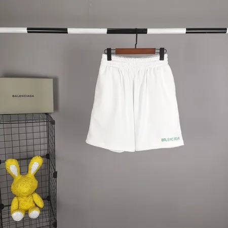 バレンシアガ ショートパンツ