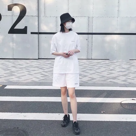 バレンシアガ ショートパンツ