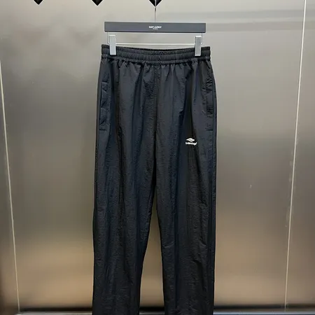 ロエベ トレーニングパンツ