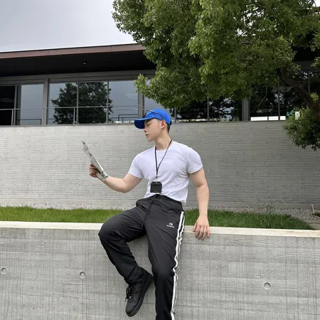 ロエベ トレーニングパンツ