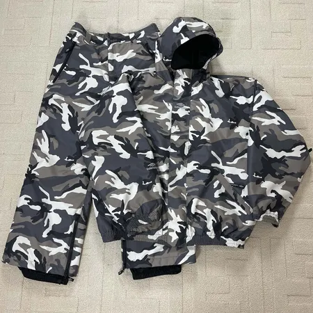 ロエベ トレーニングパンツ