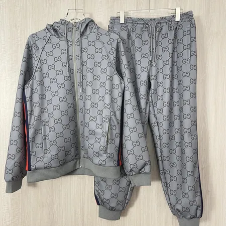 グッチ トレーニングパンツ