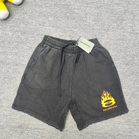 バレンシアガ ショートパンツ