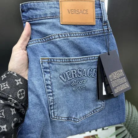 ヴェルサーチ ジーンズ