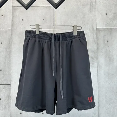 バレンシアガ ショートパンツ