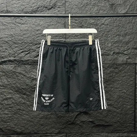 アディダス ショートパンツ