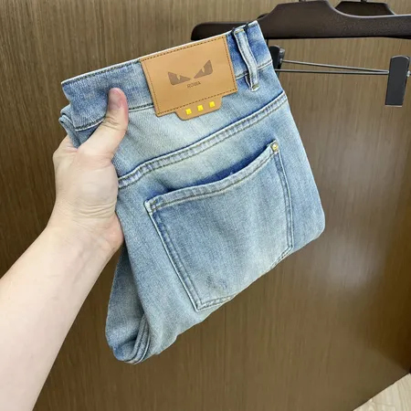 フェンディ ジーンズ