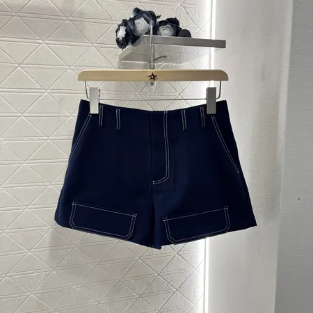 ミュウミュウ ショートパンツ