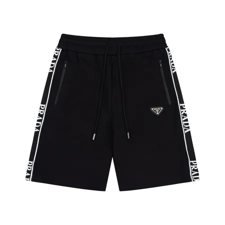 プラダ ショートパンツ