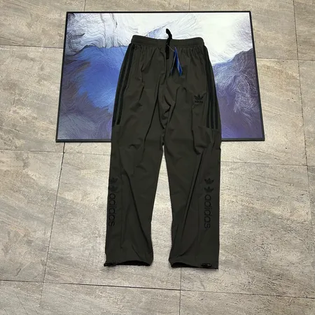 アディダス トレーニングパンツ