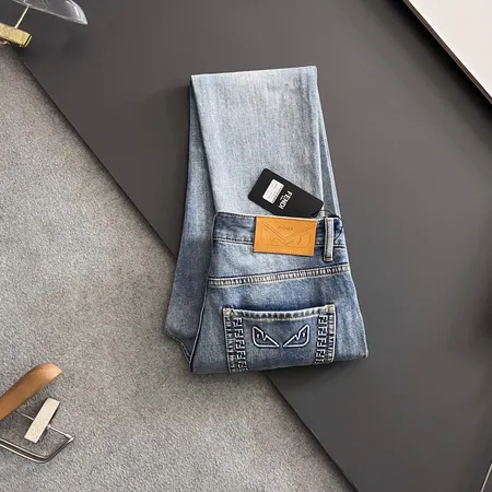 フェンディ ジーンズ