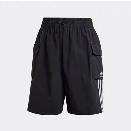 アディダス ショートパンツ