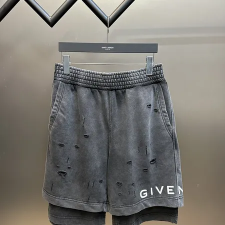 ジバンシィ ショートパンツ