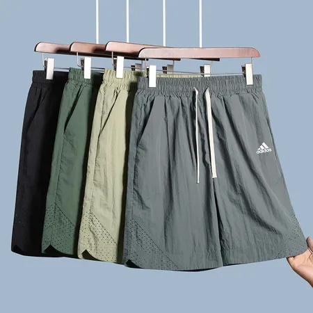 アディダス ショートパンツ