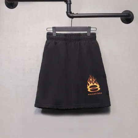 バレンシアガ ショートパンツ