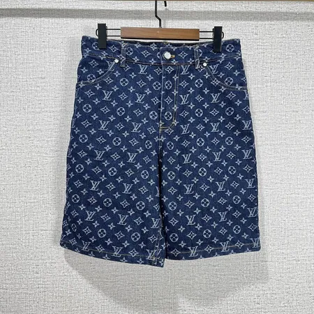 ルイヴィトン ショートパンツ
