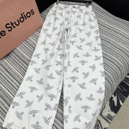 ヴィヴィアン・ウエストウッド ジーンズ