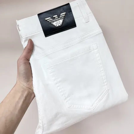 アルマーニ カジュアルパンツ