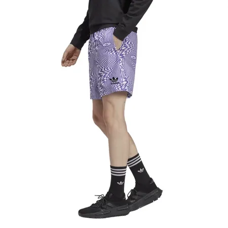 アディダス ショートパンツ