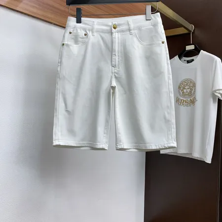 ヴェルサーチ ショートパンツ