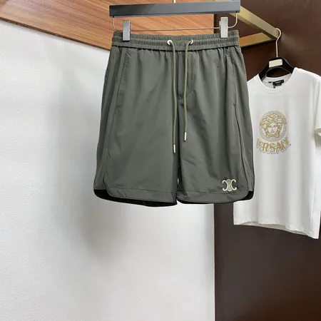 セリーヌ ショートパンツ