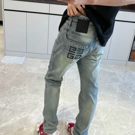 ジバンシィ ジーンズ