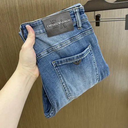 アルマーニ ジーンズ
