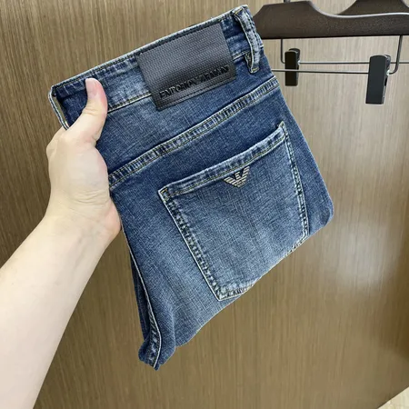 アルマーニ ジーンズ