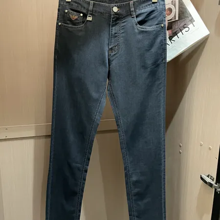 アルマーニ カジュアルパンツ